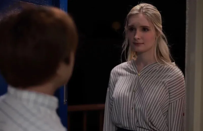 Cô đơn nơi xứ lạ với anh xã già, cô vợ tây được ông anh hàng xóm an ủi