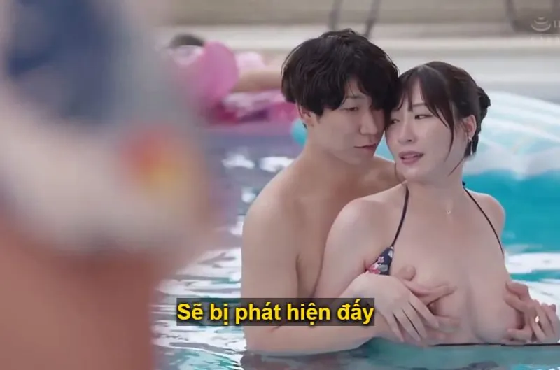 đi đi chơi kỷ niệm ngày cưới, anh xã bỏ cô vợ một mình vì bận công việc và cái kết